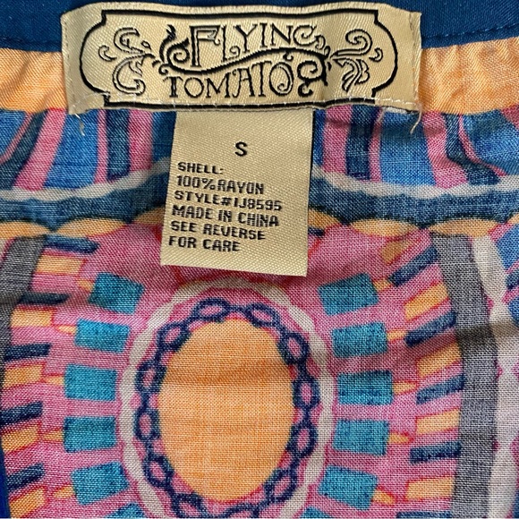 Flying Tomato Vibrant Geometric Open Front Top size Small - Picture 3 of 7